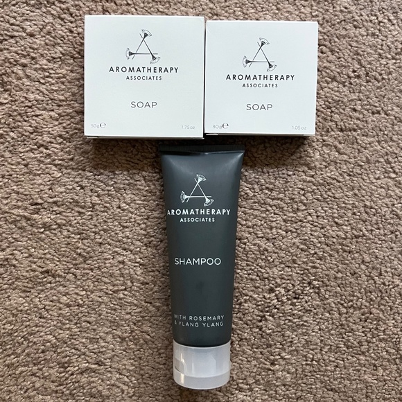 New!  Aromatherapy Associates Soap (2 - 1.05oz & 1.75oz) and Shampoo (2.7floz) - Picture 1 of 4